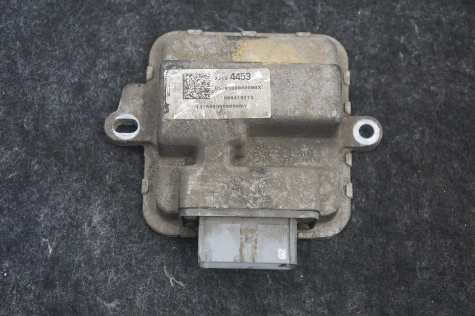 Módulo de control de remolque de remolque ECU 23104453 Chevrolet Silverado 3500 2015-19 Foto 3 de 4