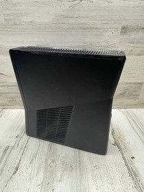 Xbox 360 S Slim 4GB 1439 Console - W/ Kinect Camera, Controller  & 2 Games