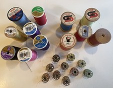 Wooden Spools Large Lot Of Vtg Sewing Thread Plastic Bobbins Coats  Clark