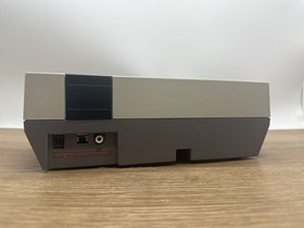 Original Nintendo NES Console Bundle Lot w/ 21 Games  Controllers Manuals Tested