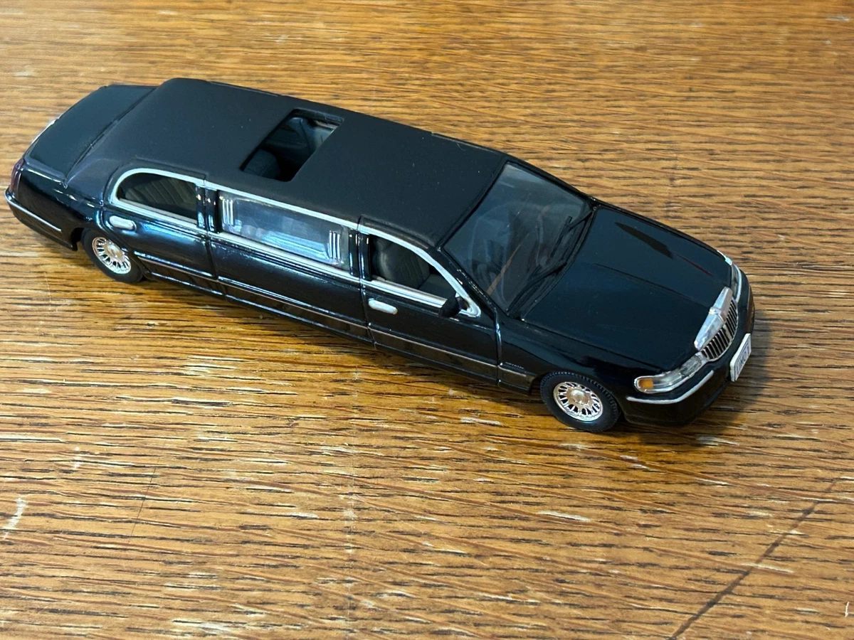 Lincoln 1:43 Diecast Limousines for sale | eBay