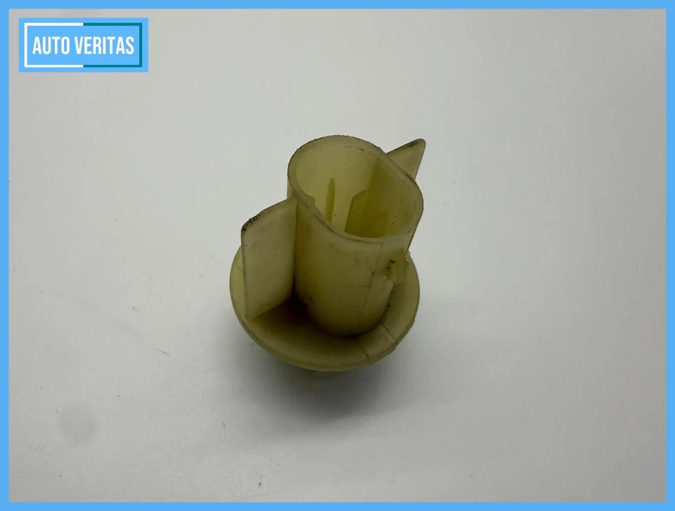 Originale Opel Vectra B (J96) Portalampada lampeggiante L/R, Britax 90464684 - Immagine 3 di 4