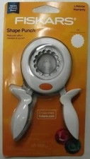 Fiskars 137750-1002 Scalloped Squeeze Punch Large Seal of Approval