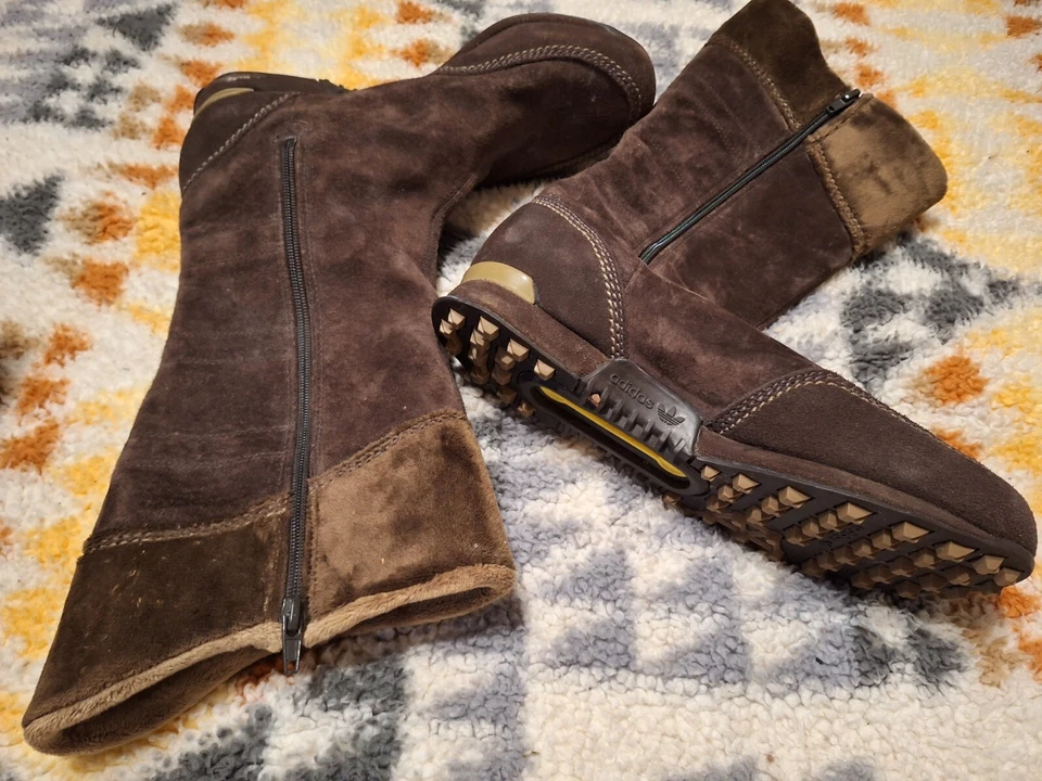 BOTAS Adidas Mujer Talla US 9, UK 7 1/2, EU 41 1/2 Buen Estado Foto 2 de 4