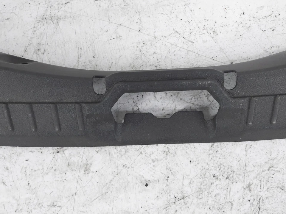 Panel de maletero de carga trasero Ford C-Max 2013-2018 placa de desgaste Dm5z-5840320-Aa Foto 3 de 4