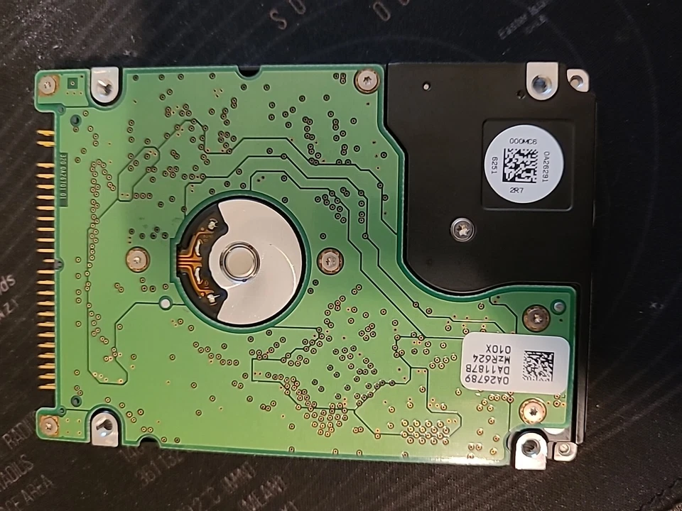 60 GB IDE Hitachi Travelstar HTS421260H9AT00 ATA/IDE 4200rpm 8MB 2,5" Festplatte - Bild 4 von 4