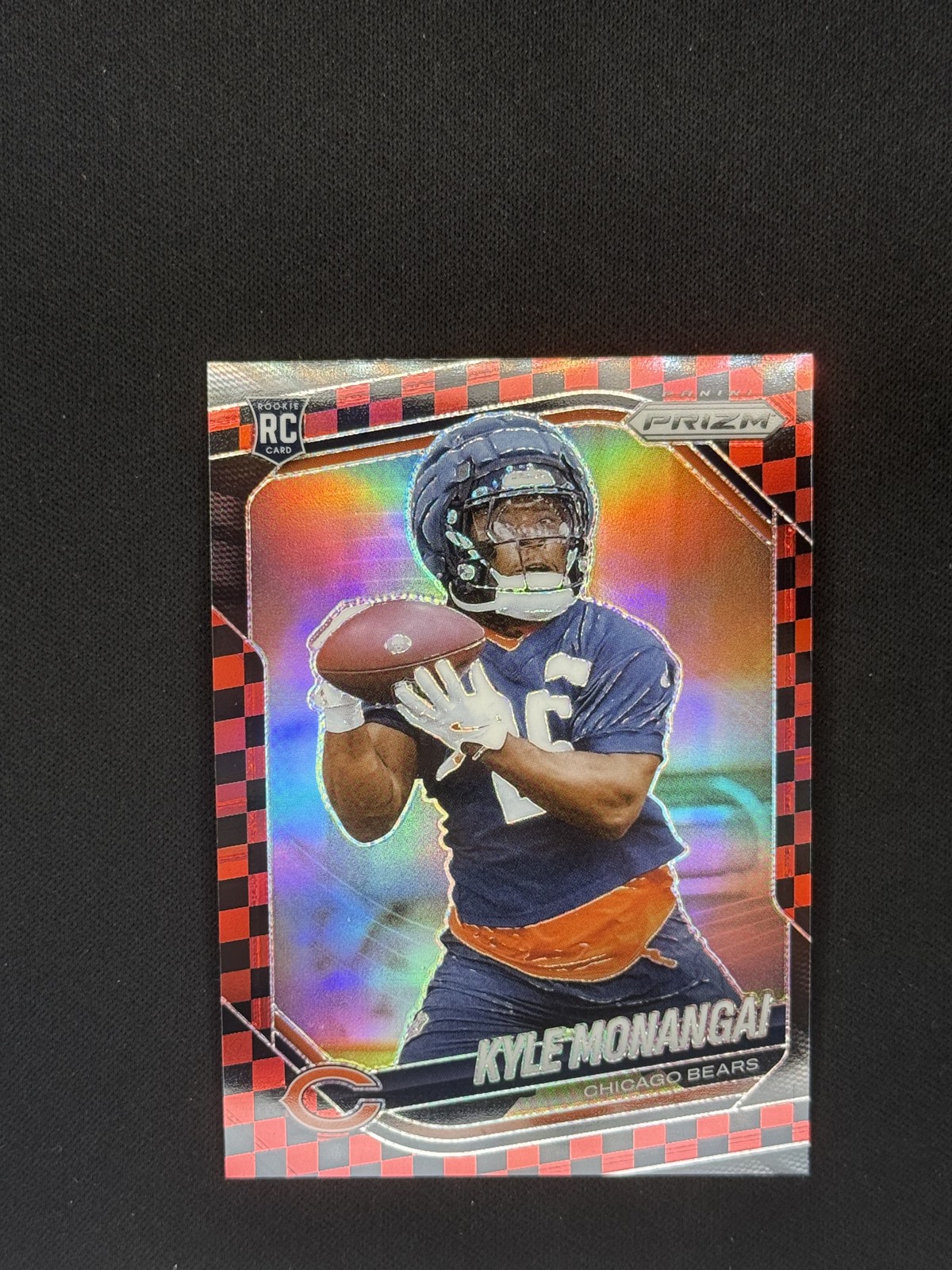 2025 Prizm Black & Red Checkerboard Kyle Monangai #348 (RC) BEARS !!! SSP