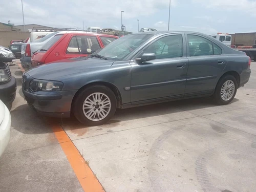 Paraurti Anteriore per VOLVO S60 BERLINA 2.4 D 2004 190325 - Foto 7 di 10