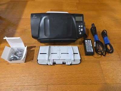 Fujitsu fi-7160 USB Document Scanner - Minor Body Damage - COMPLETE WITH CORDS
