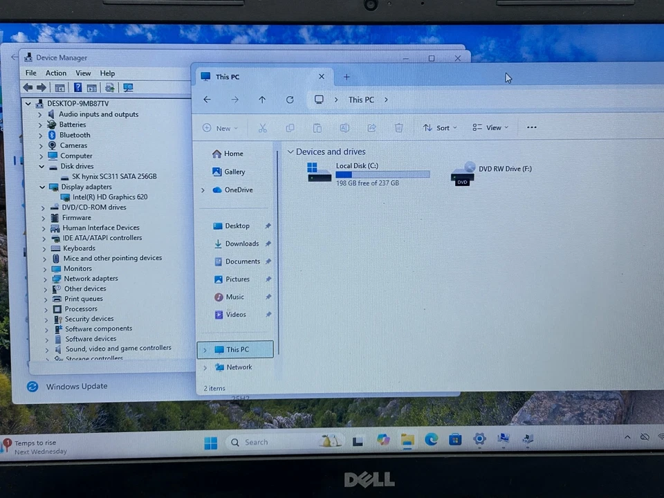 Laptop Dell Inspiron 15 3567 i5-7200U 2,50 GHz 8 GB RAM 250 GB HDD Win 11 Home Foto 4 de 4