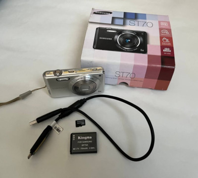 Samsung ST70 Silver 14.2MP digital compact camera WORKing FULL Set 