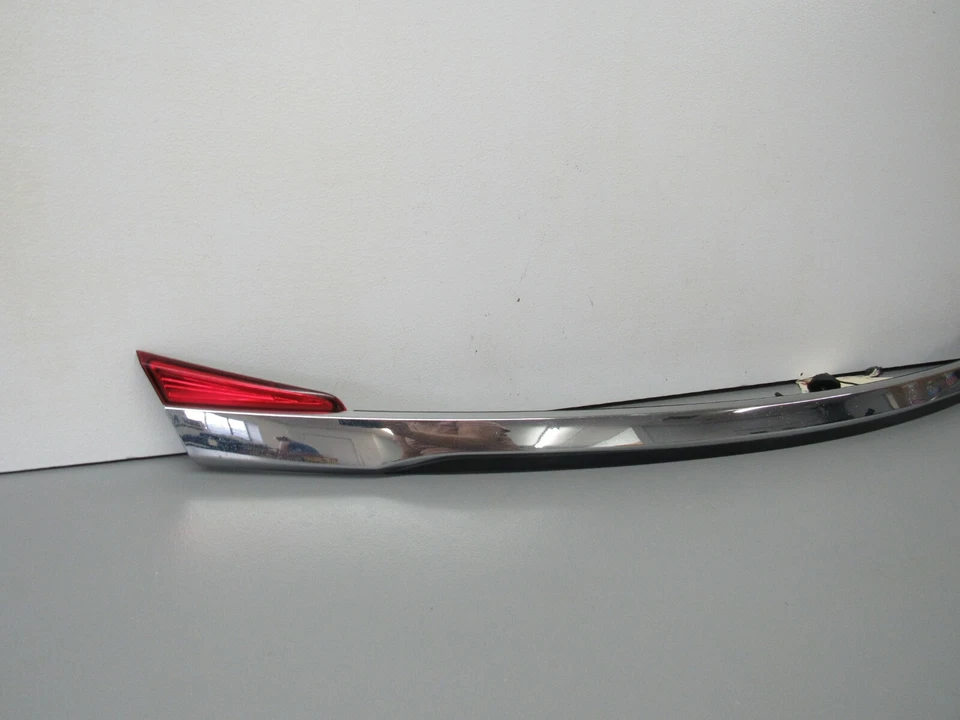 2011 2012 2013 2014 CHRYSLER 200 ACABAMENTO DE MOLDURA DE LUZ TRASEIRA CROMADA - Imagem 3 de 4