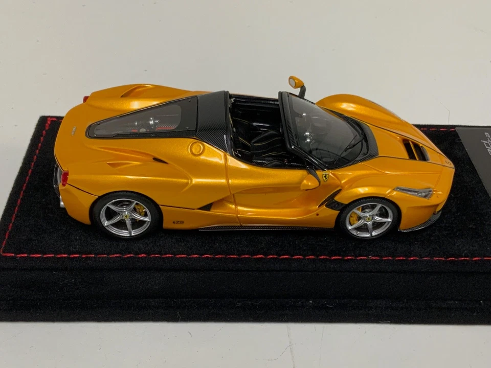 1/43 BBR Ferrari LaFerrari Aperta Giallo "Yellow" Tristrato Suede Base BBRC187B - Image 3 of 4