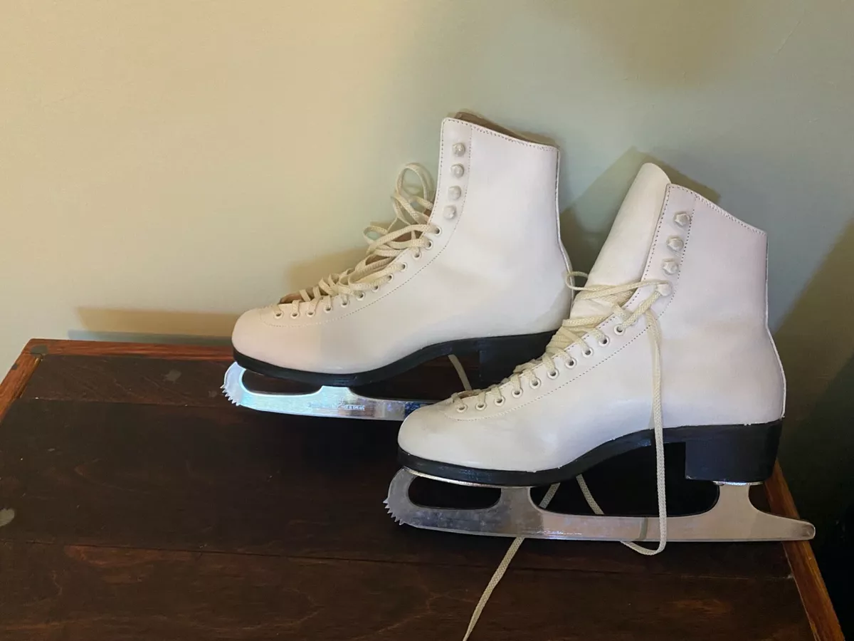 Professional women's ice sale skates