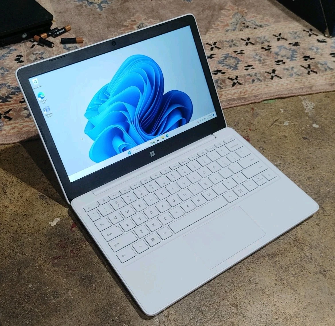 【美品】Surface Laptop / RAM 4GB / SSD 128GB Microsoft Surface Laptop 4 GB RAM PC Laptops & Netbooks for sale