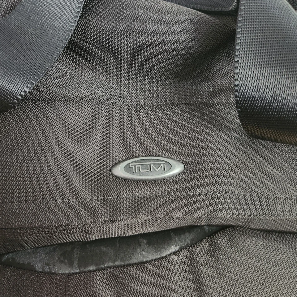 TUMI T3 Large Ballistic Nylon Duffel Overnight Cabin Bag 20x15x9 6521D - Image 3 of 4