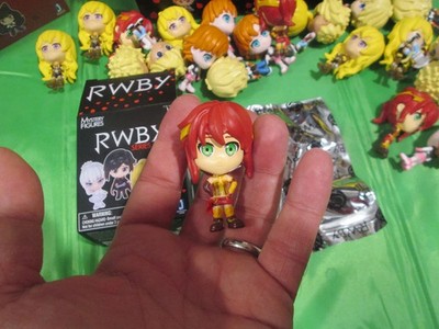 RWBY RUBY SERIES 1 PYRRHA FIGURINE MINIS BLIND BOX OPEN COMPLETE With BOX & BAG