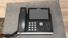Yealink SIP-T48S Gigabit Color Touchscreen IP Phone w/ Handset, Powers On, Used