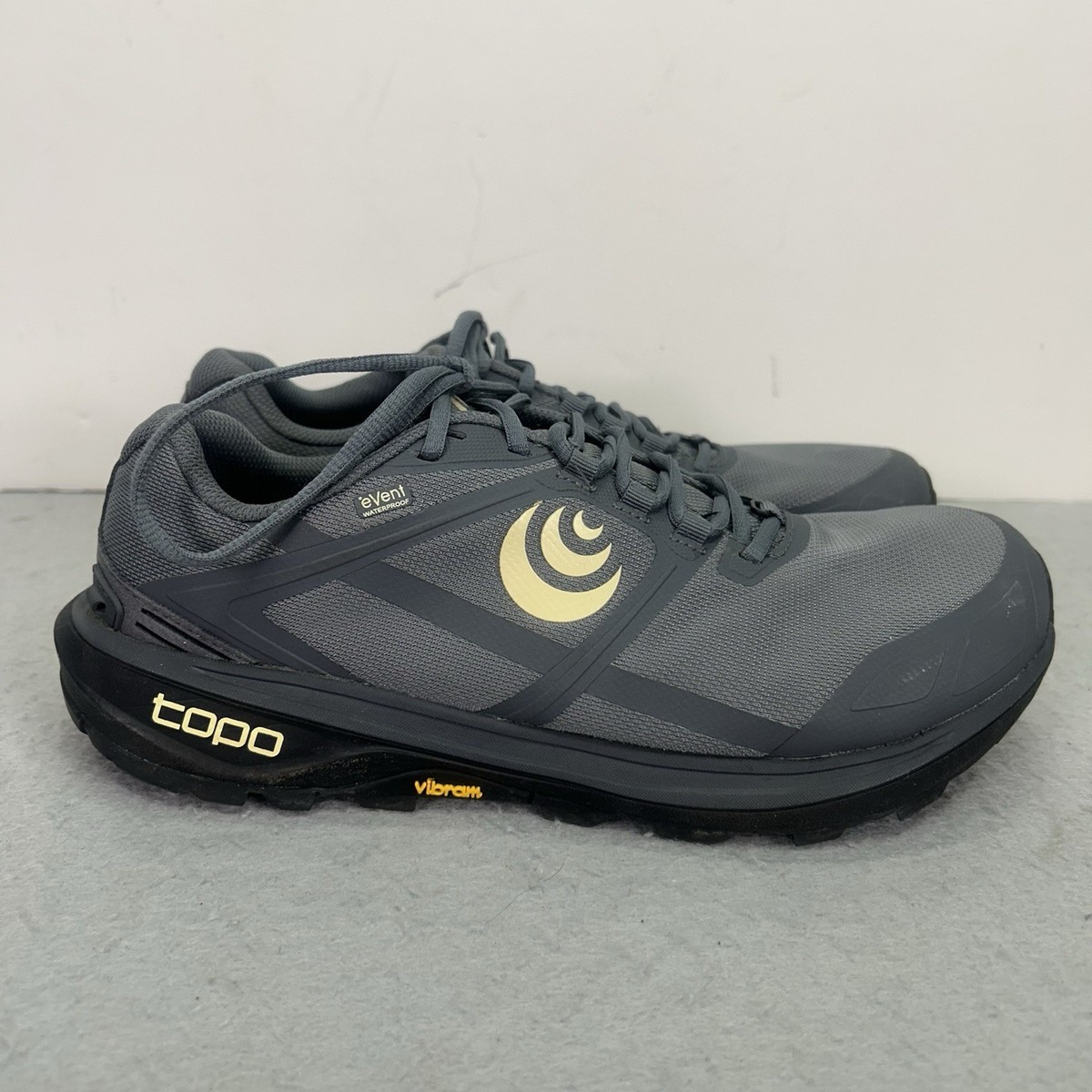 Topo Athletic Terraventure 4 WP Gray Butter Trail Running 