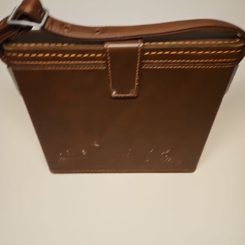 Genuine Polaroid SX-70 Leather Case โ Vintage Original | Excellent Condition - Picture 3 of 7