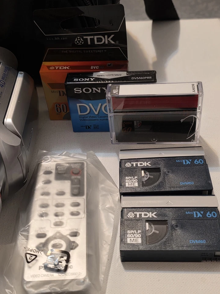 Panasonic Palmcorder PV-GS500 Mini DV Camcorder No Battery Tested Working - Image 2 of 4