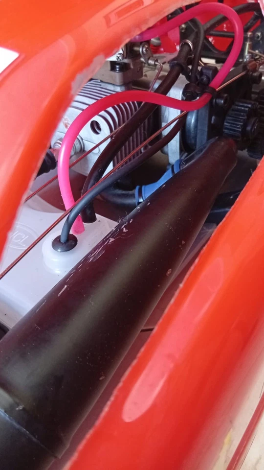 ferrari 360 challenge scala 1/5, ottime condizioni con telecomando e fascicoli - Immagine 3 di 4