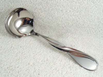 Oneida - Oneida Satin Aquarius Serving Ladle - View #7