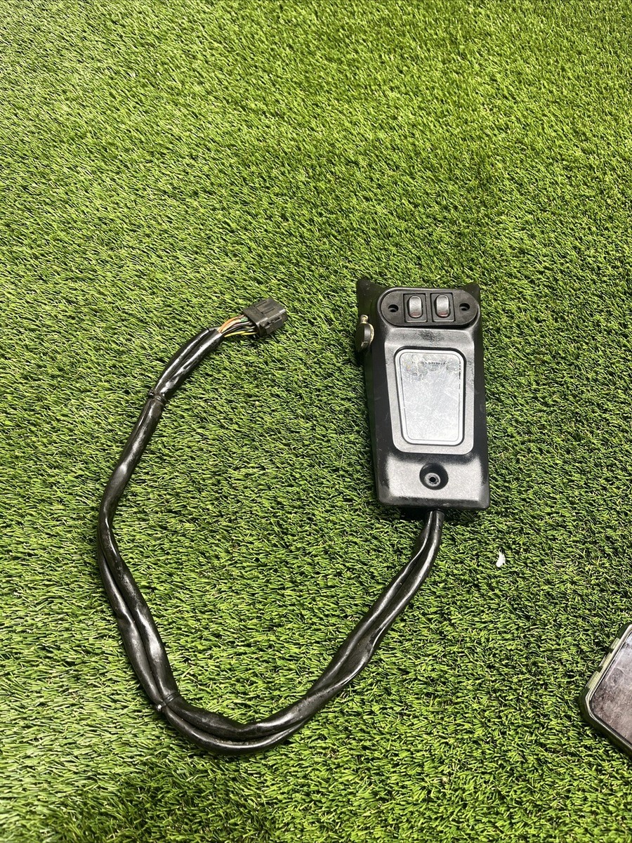 98-02 Harley Davidson FLH Touring CB / INTERCOM PLUG IN CONSOLE