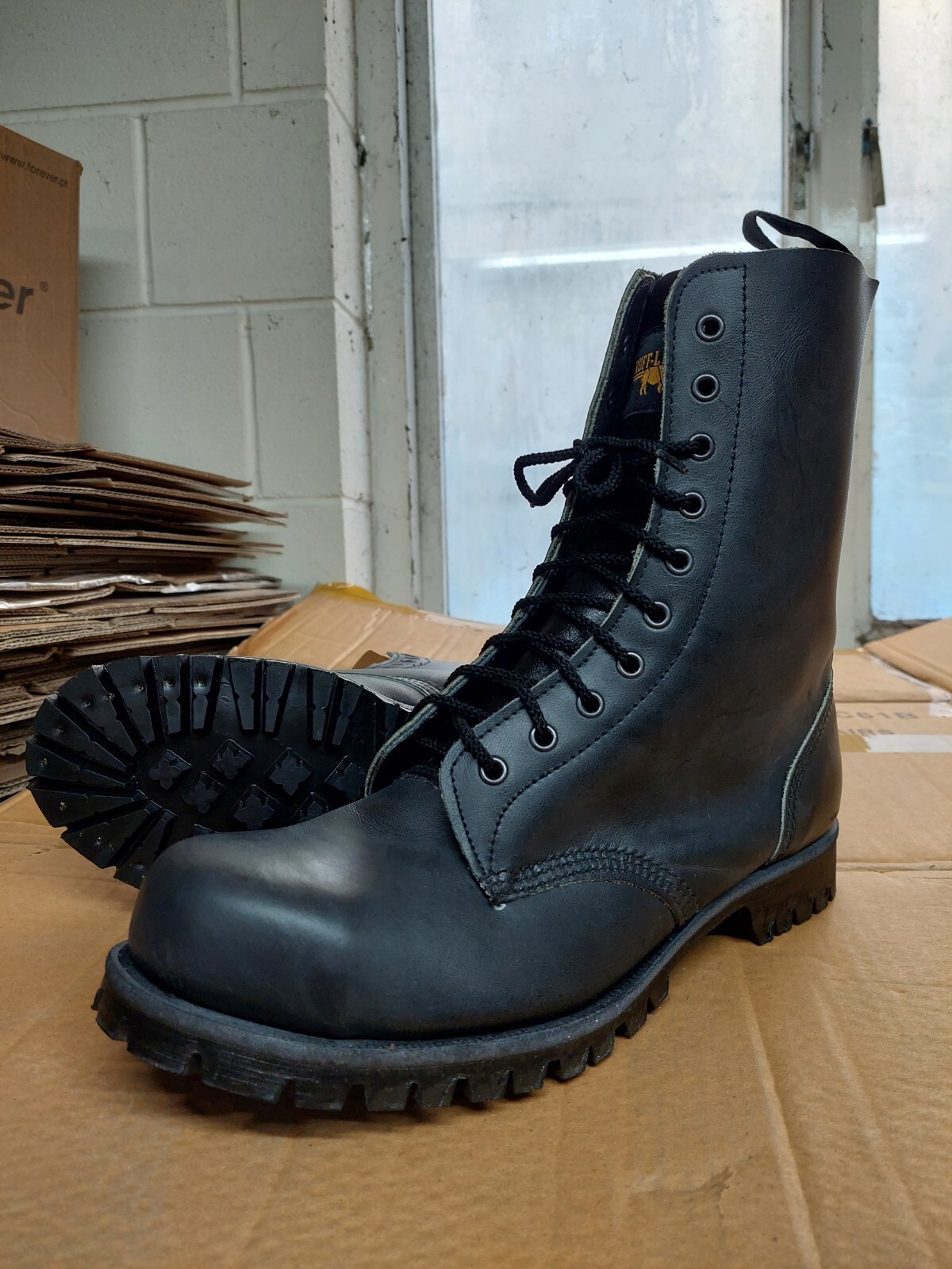 Rufflander safety boots size UK 8 eBay