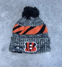 New Era Black Cincinnati Bengals Sideline Cuffed Knit Hat With Pom Unisex OSFM