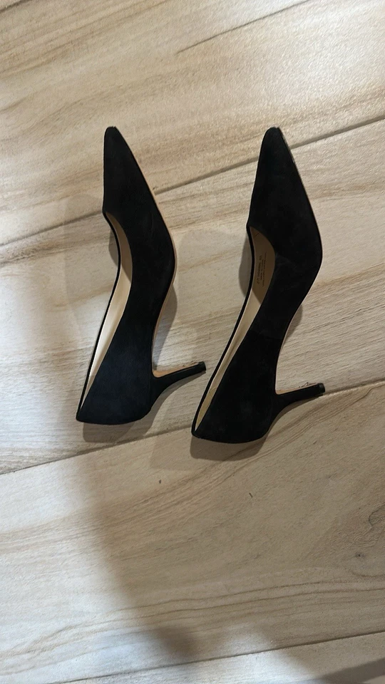 Zapatos de salón clásicos Cole Haan Vandam de gamuza negros punta de gatito tacón Foto 3 de 4