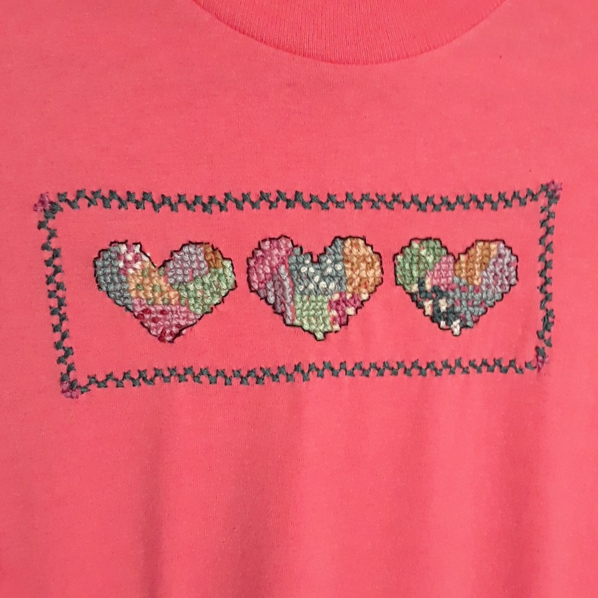 90’s Special Printed Cut Sew Vintage 90s Heart Hand Cross Stitch Tee T-shirt size Medium, Coral