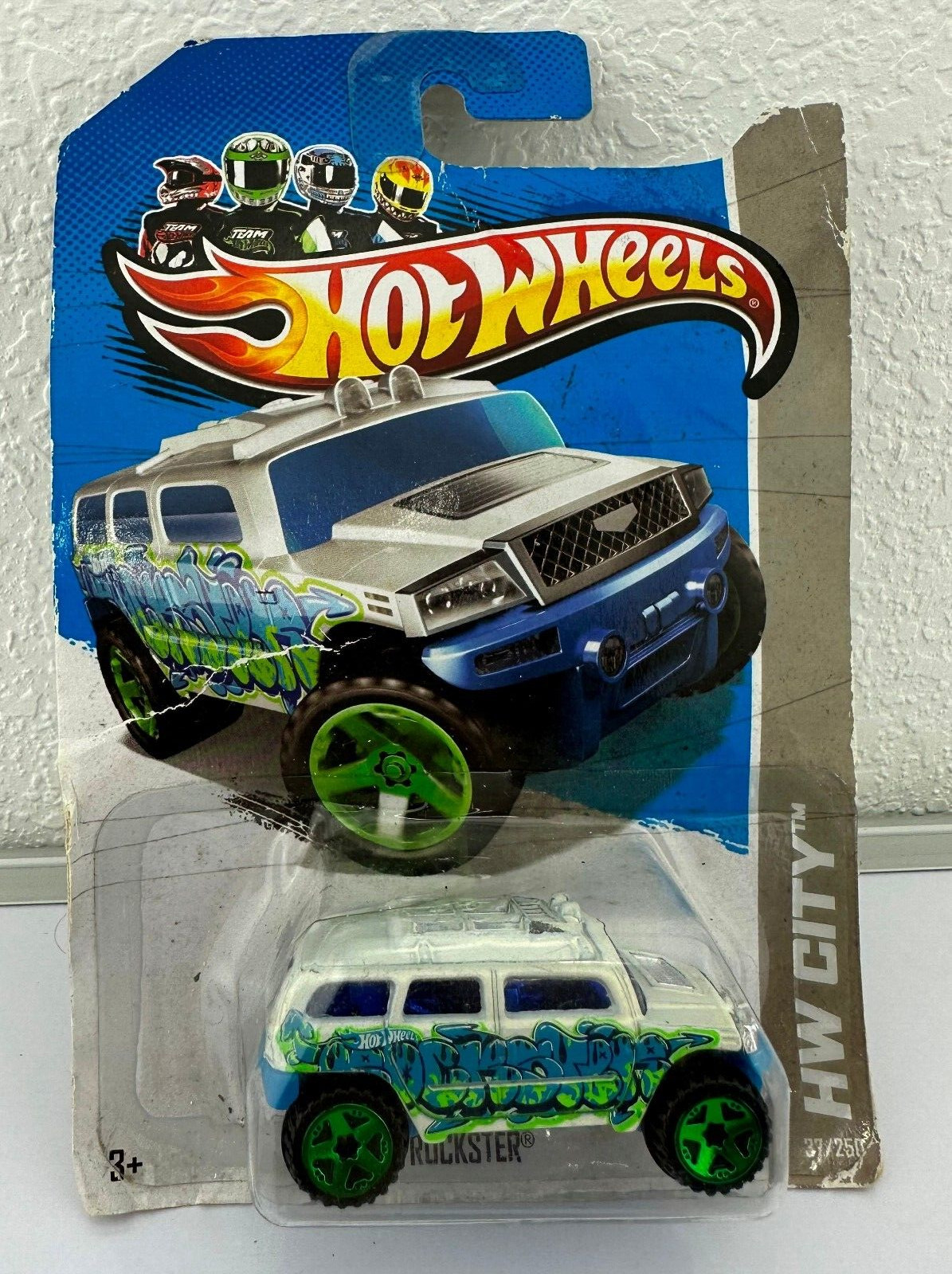 2013 Hot Wheels HW CITY #37 of 250 "ROCKSTER". New