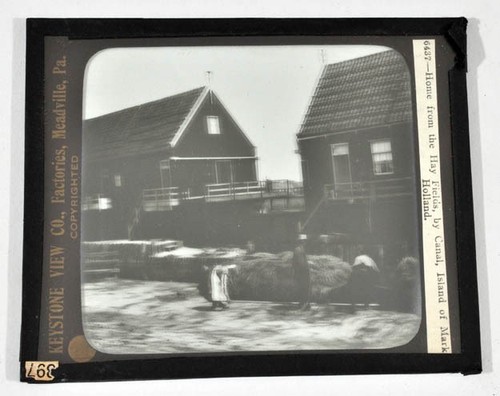 Haus von den Heufeldern bei der Kanalinsel Marken Holland magische Laternenrutsche - Bild 2 von 3