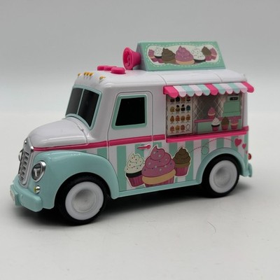 Maxx Action Cupcake Food Truck Sunny Days Entertainment 2022 Ice Cream Car Toy