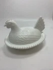 VTG MILK GLASS ROOSTER COVERED DISH.