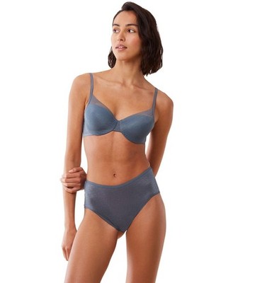 Triumph Signature Sheer WHP EX Farbe: Blau (Cloudy Blue) XX/00XX Größe: 75D