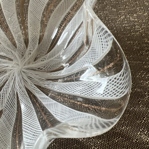 Murano Venini Art Glass White Bronze Zanfirico Latticino Leaf Dish Ashtray Vtg - Picture 2 of 8