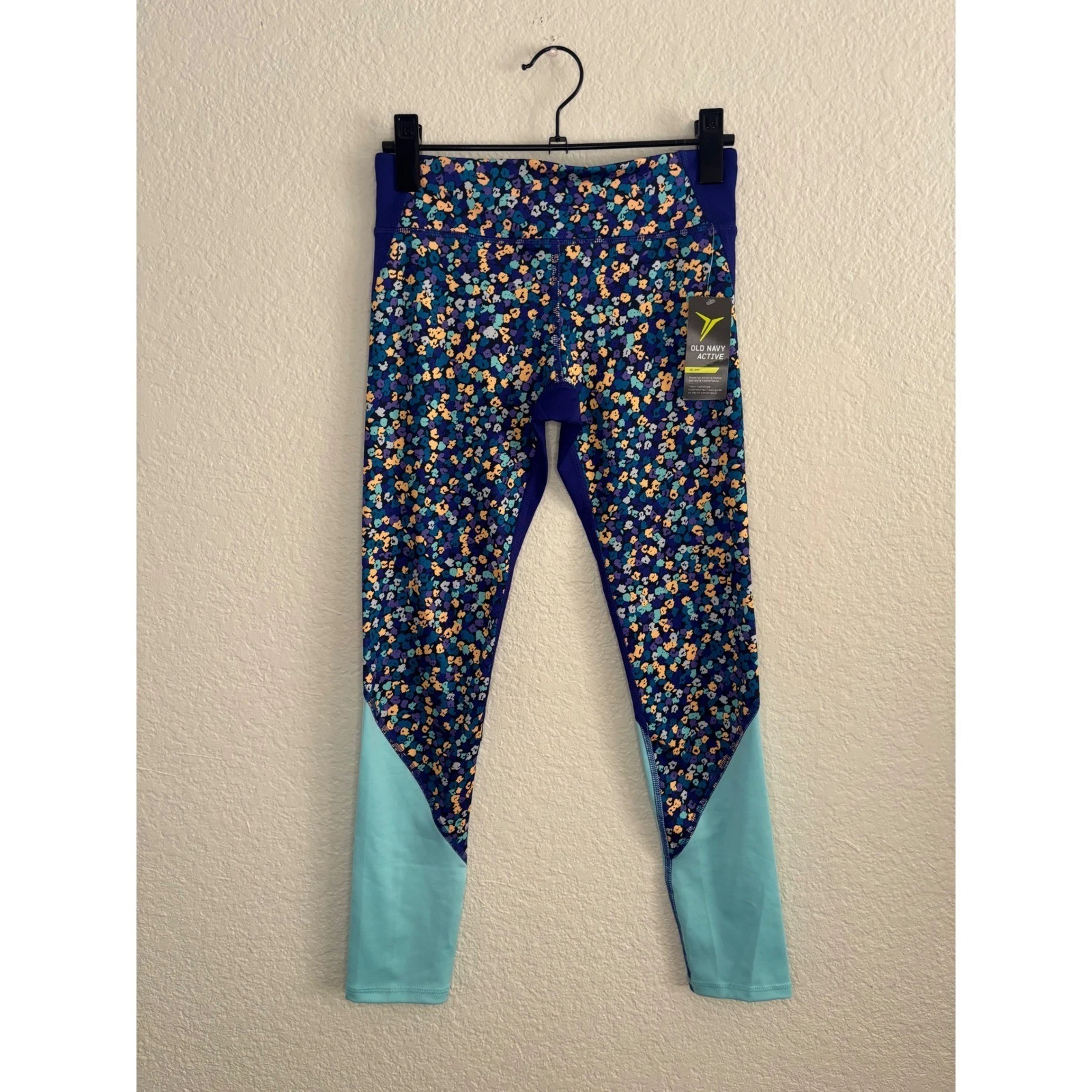 Old Navy Active Leggings L (10-12) New Floral Go-Dry Blue Color