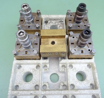 1 EROWA Elektrodenhalter Unihalter ER- Messing Elektroden Halter Spannfutter 11