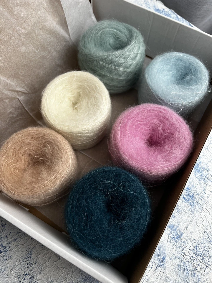 Kid Mohair Silk Yarn Lot Of 6 Cakes 300g - Image 3 of 3