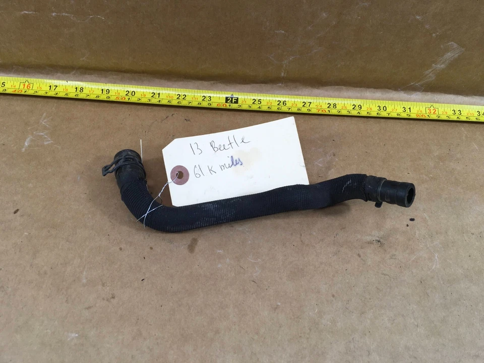 Manguera de refrigeración refrigerante salida radiador Volkswagen Beetle 2011-2016 OEM. Foto 3 de 4
