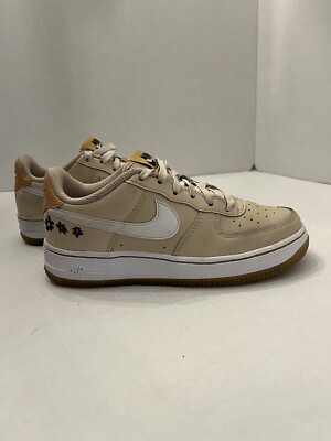 Nike Air Force 1 ベージュ s-l400.jpg