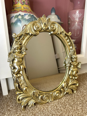 Verzierter Hollywood Regency Rokoko Stil goldfarben freistehender Wandspiegel Cherubs