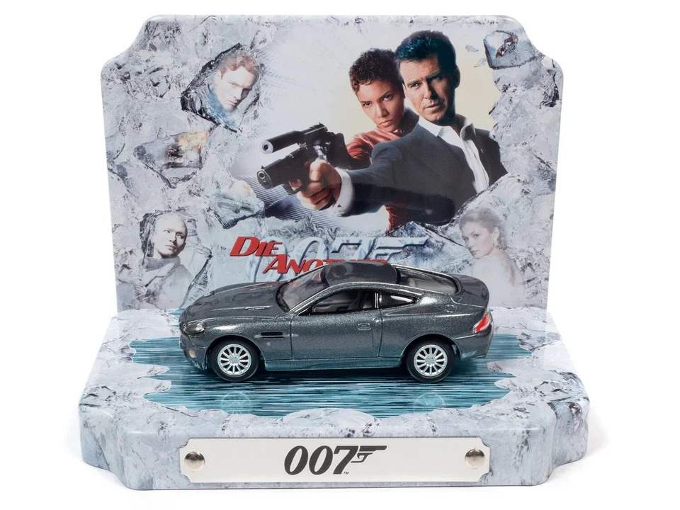 Johnny Lightning James Bond 007 Die Another Day 2002 Aston Martin Vanquish 1:64 Foto 3 de 4