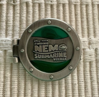 Disney Create-A-pin Finding Nemo Submarine Voyage Hinged LE 500 pin-SIGNED