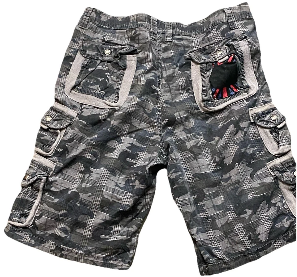 Pantalones Cortos Carga Lions Crest by English Laundry 36 Hombres Grunge Sueltos Camuflados/A Cuadros Foto 4 de 4