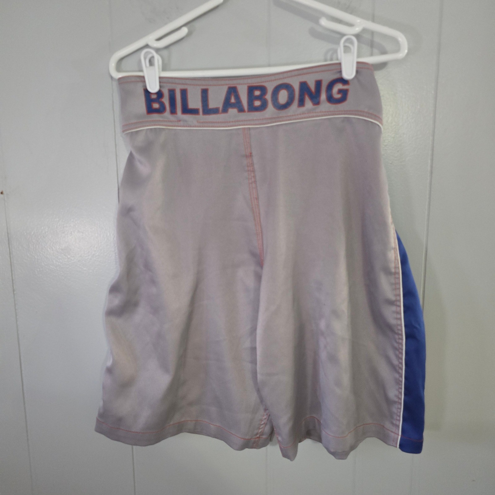 Billabong Supreme Board Shorts Y2K 73 Mens 34 Grey Red Blue Good Swim Trunks thumbnail 3
