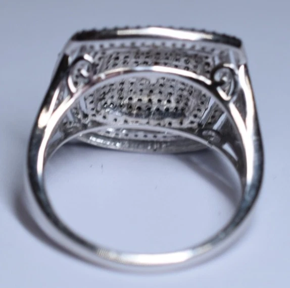 Sterling Silver Green & White Diamond Cocktail Ring Size 10.5 1.5ct TDW - Image 4 of 4