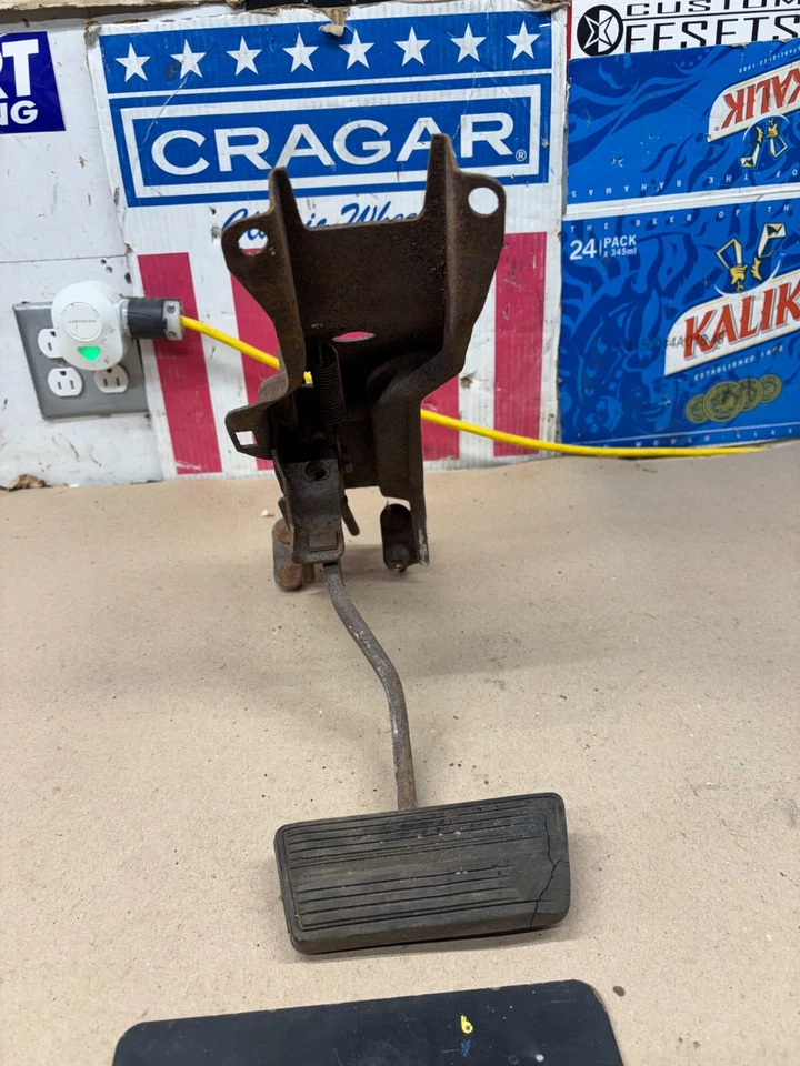 ENSAMBLAJE DE PEDAL DE FRENO AUTOMÁTICO CHEVROLET CHEVELLE EL CAMINO 1966 66 67 GM A BODY Foto 4 de 4